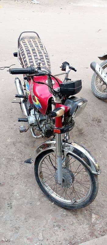 Honda 70 model 2021 Karachi no urgent sale all clear 3