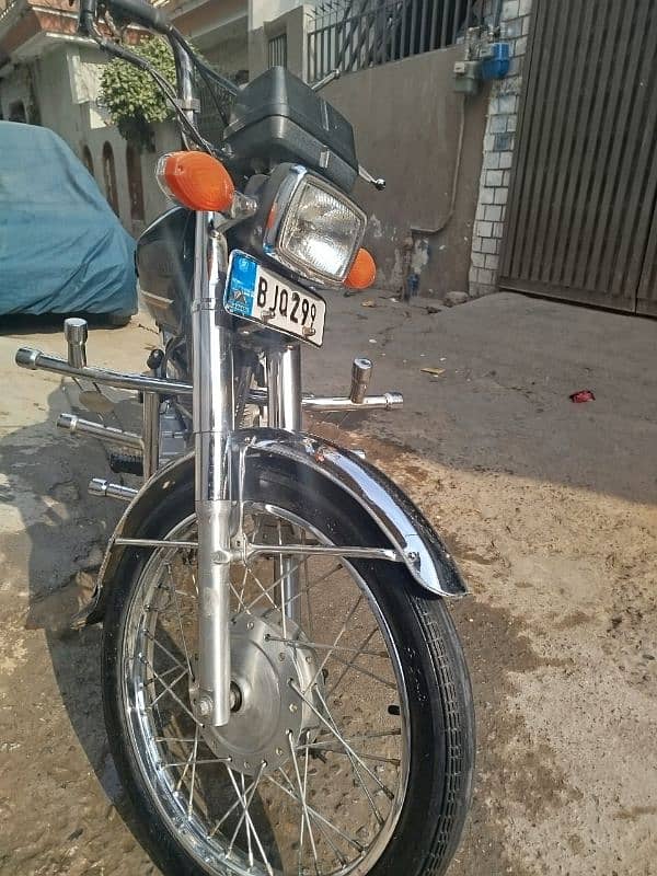 Honda 125 special edition 3