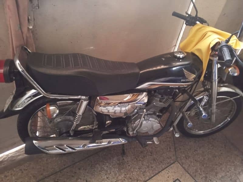 Honda 125 special edition 5