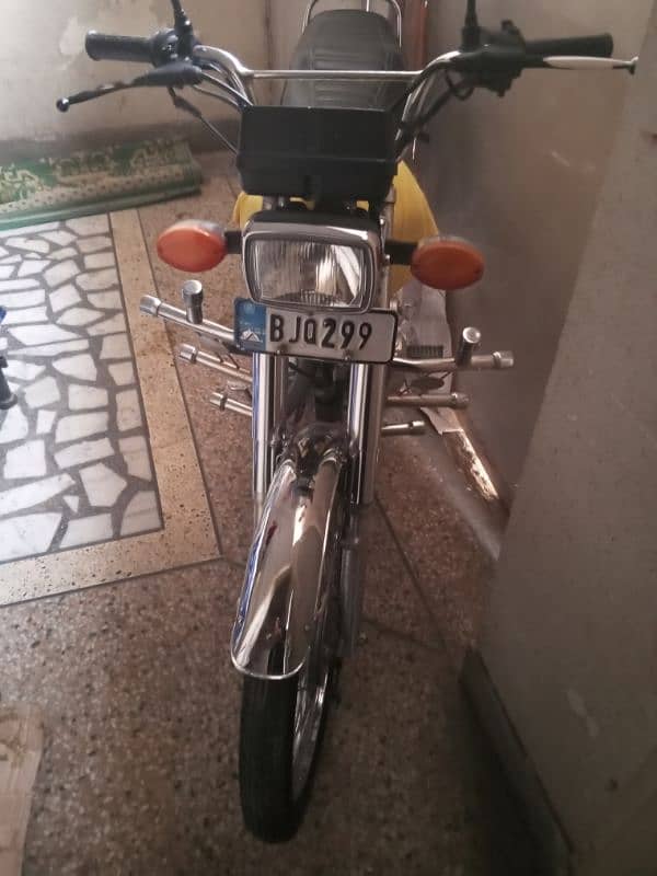 Honda 125 special edition 6