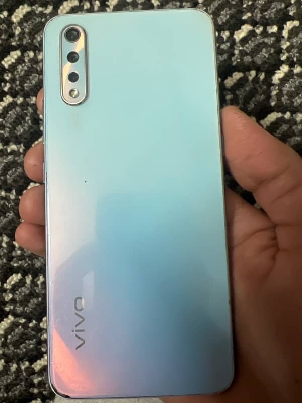 vivo s1  8/128 1