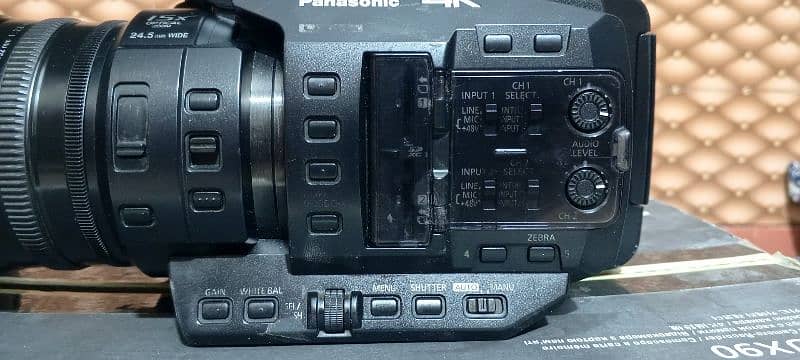 Panasonic Ux90 4K Camera 7