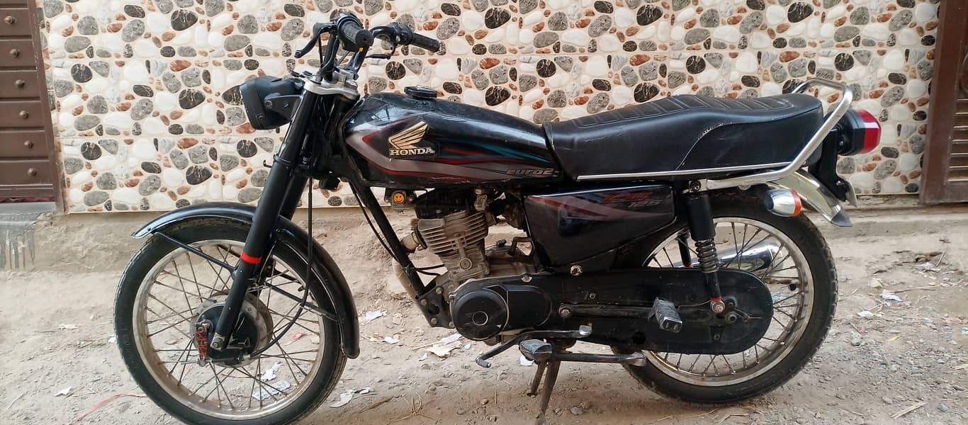 Honda CG 125 2015 4