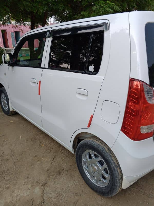 Suzuki Wagon R 2019 1