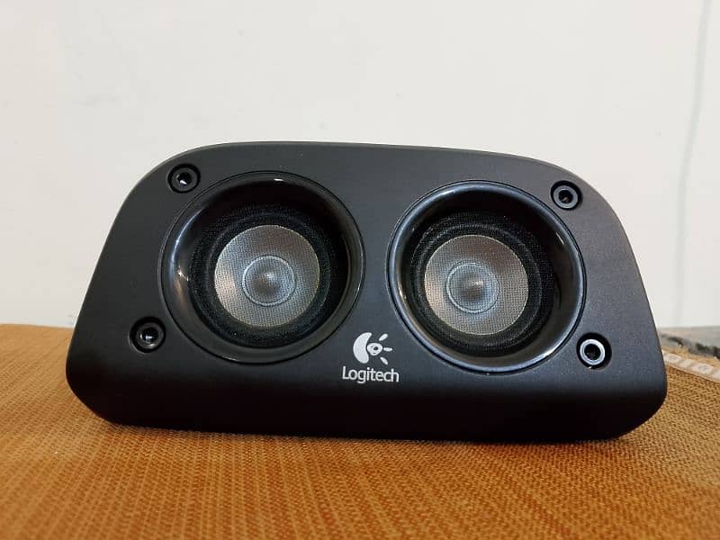 Logitech original center speaker 0