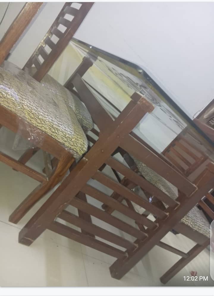 dinning table urgent sell 2