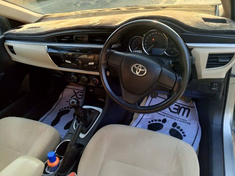 Toyota Corolla GLI 2015 11