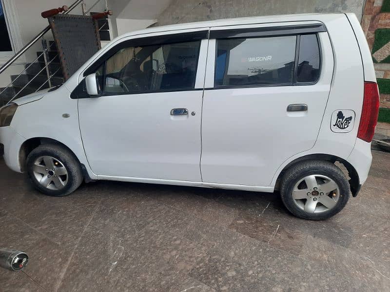 Suzuki Wagon R 2017/18 6