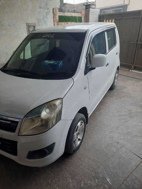 Suzuki Wagon R 2017/18 11