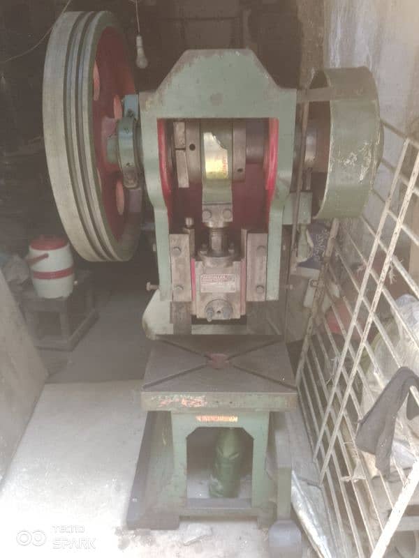 16 kv Generator American, Pento (itly), Power press 15 ton 5