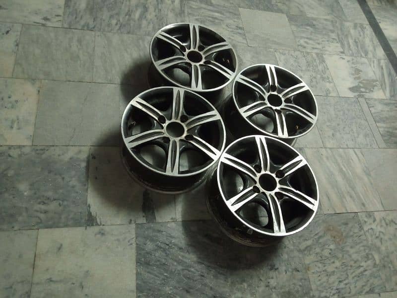 Alloy Wheels R13" . . 0