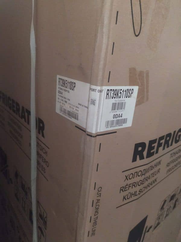 Brand new Refrigerator Company Packed 1