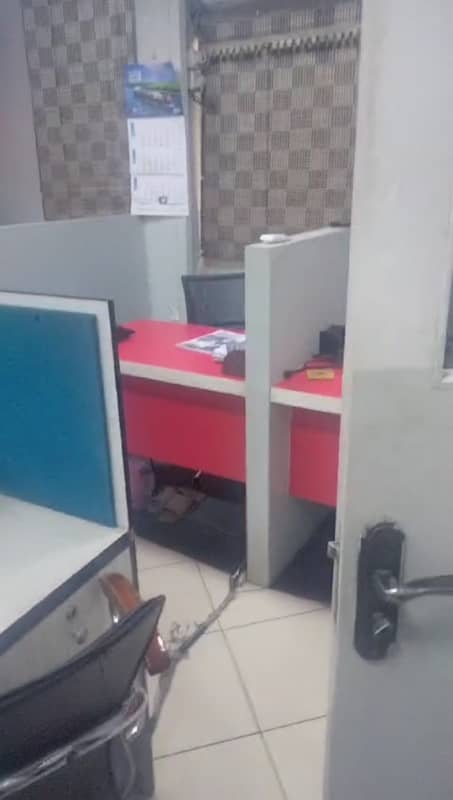 Sami furnished office for rent 1400sqft in shahar e Faisal. 3