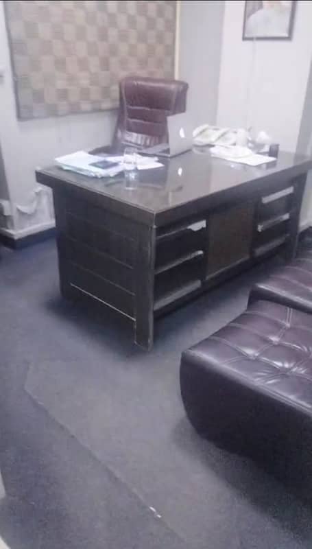 Sami furnished office for rent 1400sqft in shahar e Faisal. 4