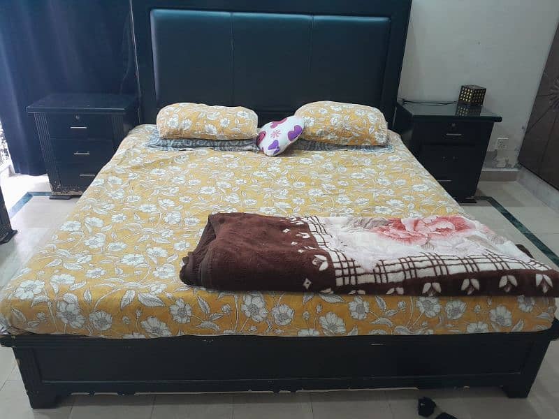 wooden bed with dressing and side tables 2