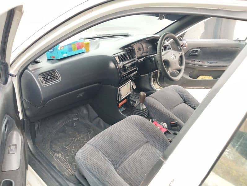 Toyota Corolla 1998 Model lush condition 9