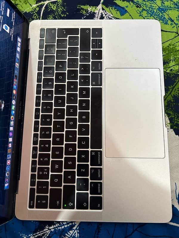 Macbook Pro 2017 1