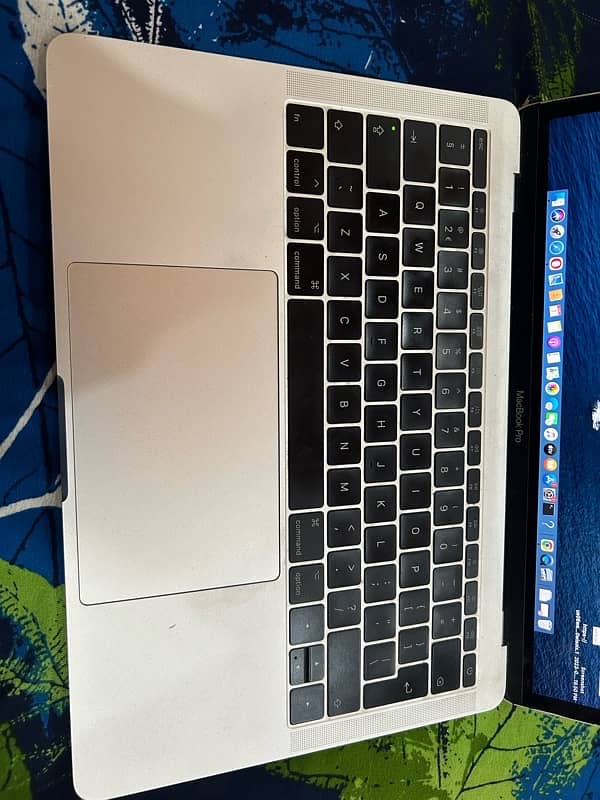 Macbook Pro 2017 3