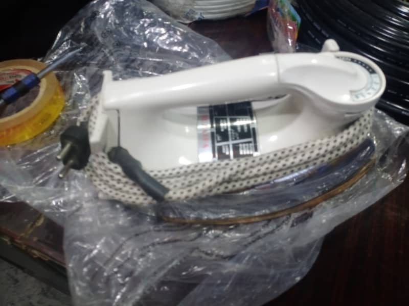 Very Good condition Used iron for sale 3