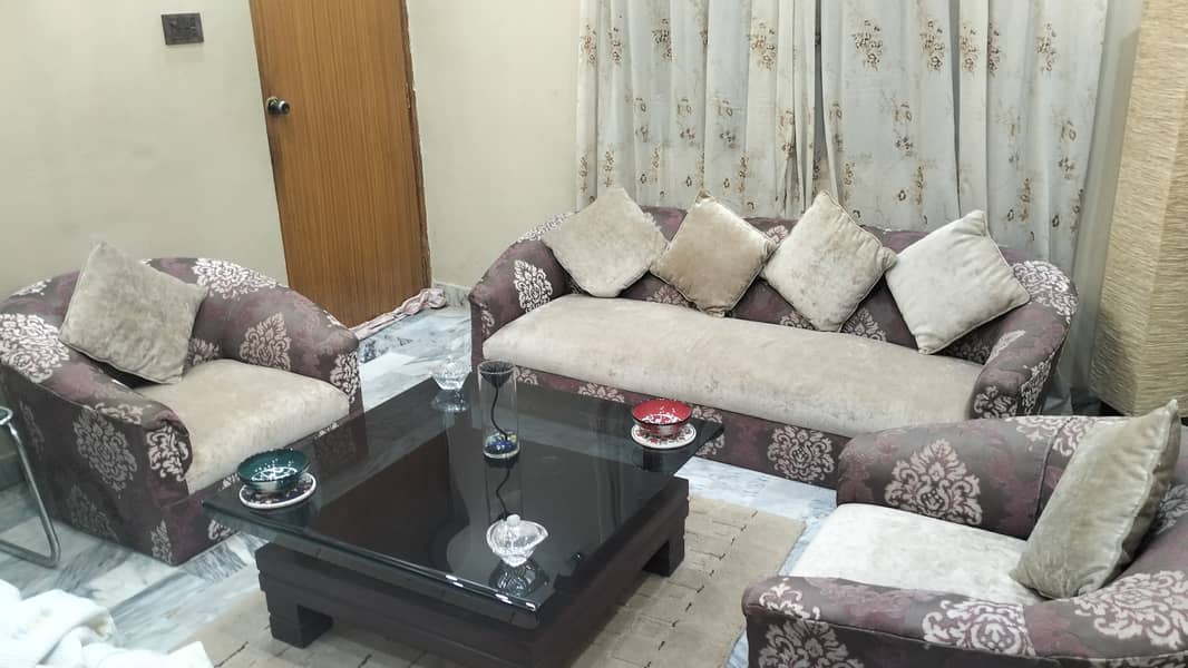 Sofa set 5 seater 4