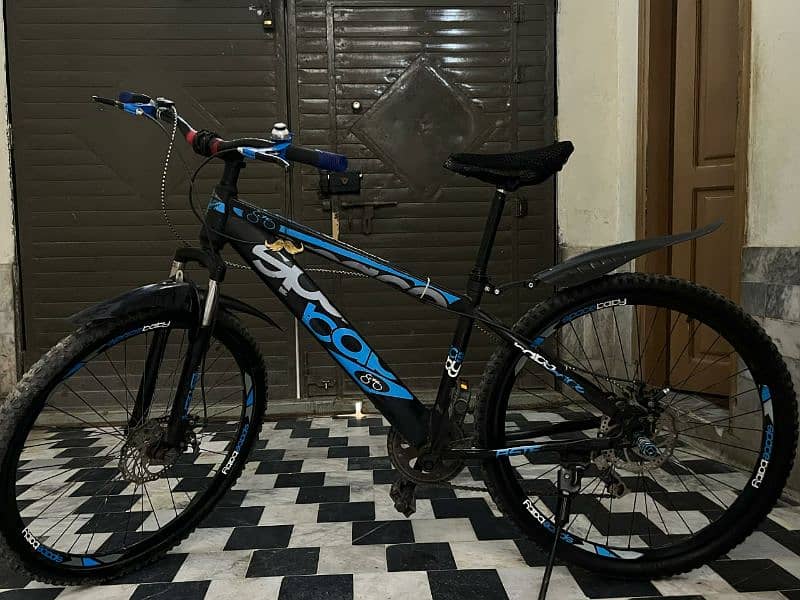 Mountain Gear bicycle 10/10 Condition 1