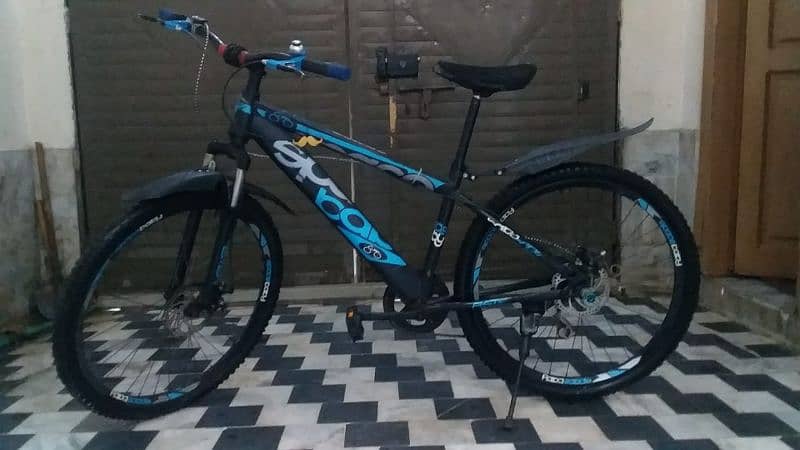 Mountain Gear bicycle 10/10 Condition 4