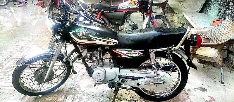 Honda cg 125  15 modal. 7