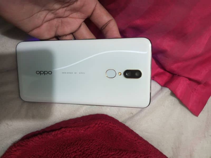 Oppo f11 4