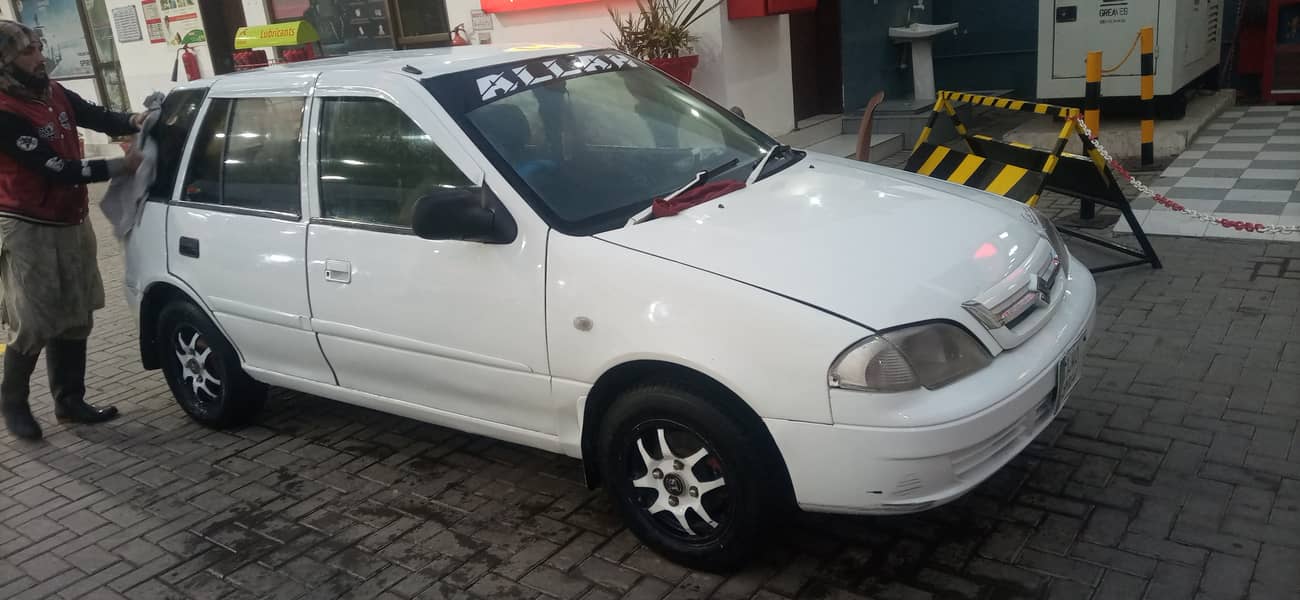 Suzuki Cultus 16