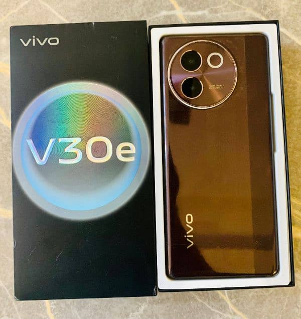 VIVO. V. 30. E 2