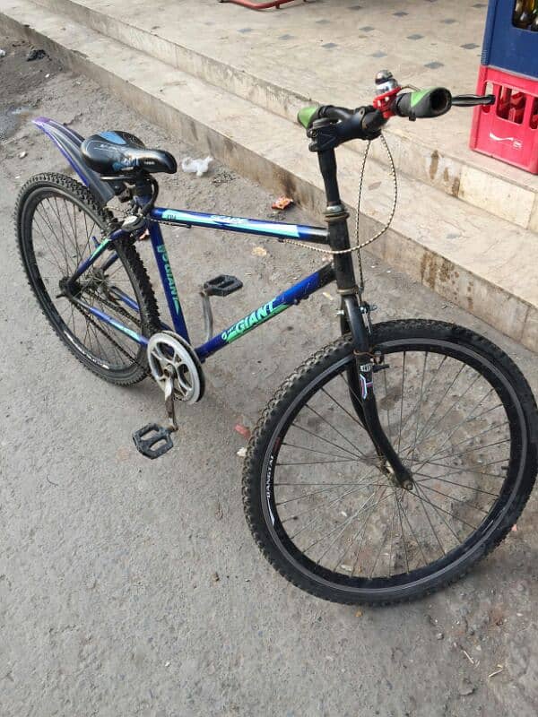 Bicycle in lush condition no one any fault Available in crispy price 0