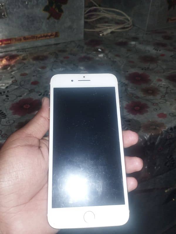 IPhone 8 Plus  White Gold 4