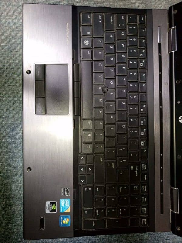 HP EliteBook 8540w Work Station 8