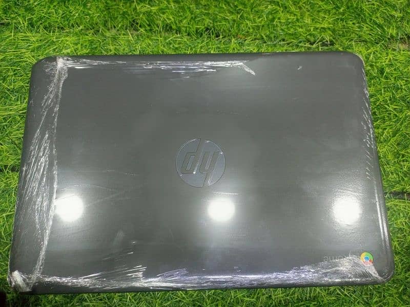 HP 11A G6 EE 4. GB 32. GB touch screen 3