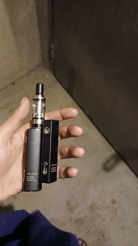 justfog vape with 2 batteries 0