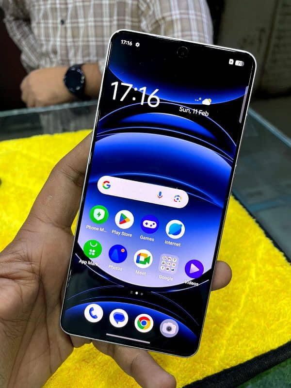 REALME GT 6 3