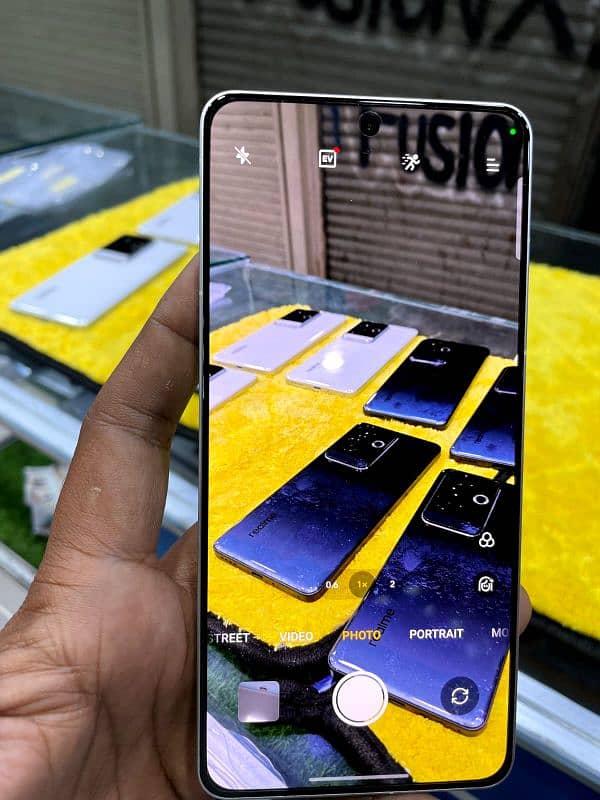 REALME GT6 7