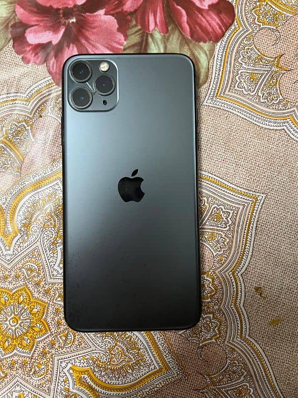 I phone 11 pro max condition 10/9 non pta daba h 1