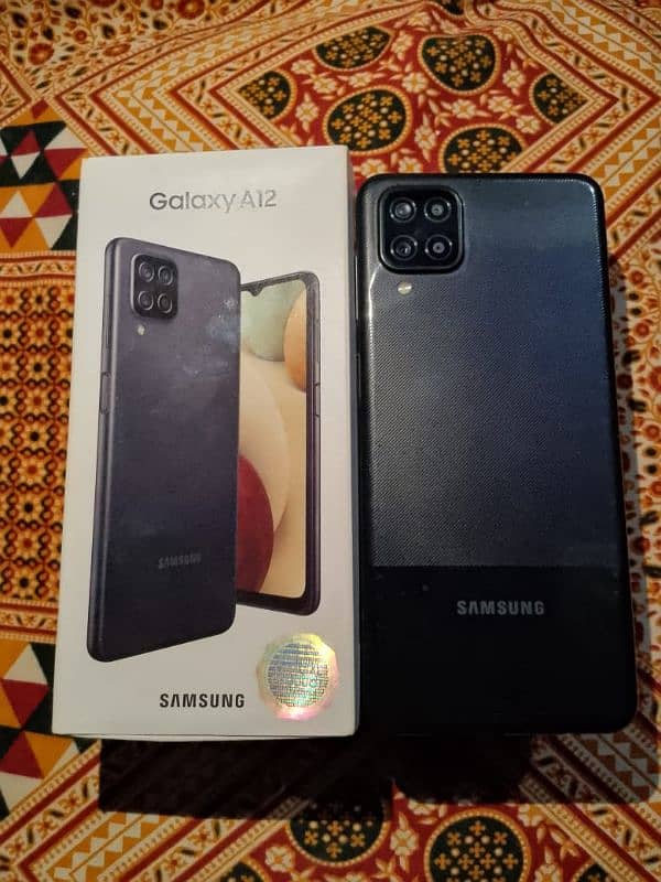 SAMSUNG A12 4+64 GB MEMORY 5000mah good battery timing 5