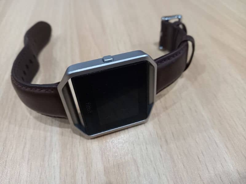 FITBIT Blaze With Charger 0