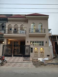 6 Marla Brand New Beautiful House For Sale N Very Unique Location In Paragon City.