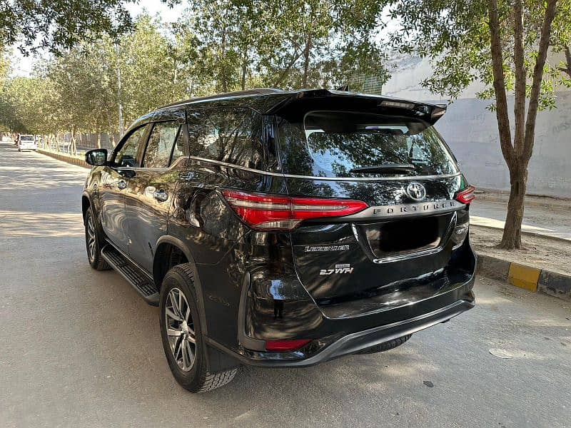 Toyota Fortuner 2018 5