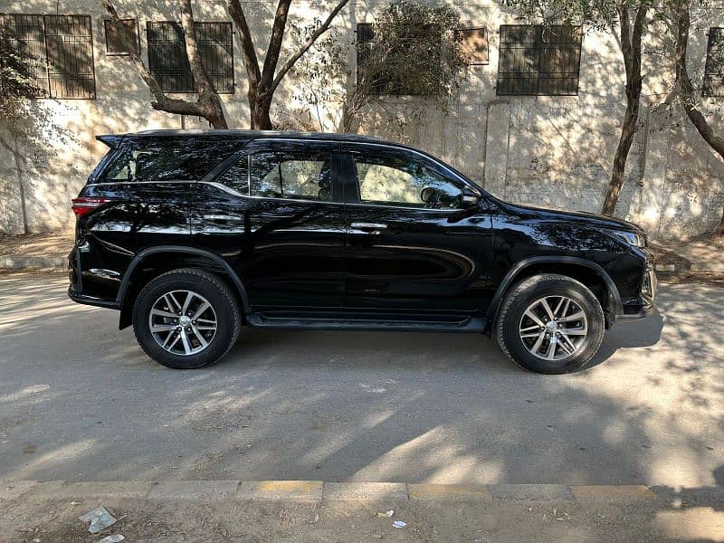 Toyota Fortuner 2018 6