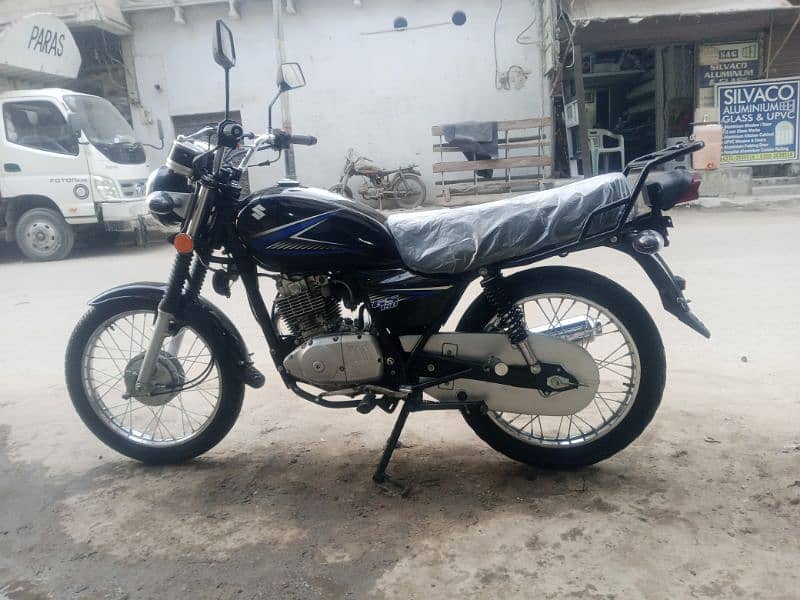 SUZUKI GS 150cc black. 13