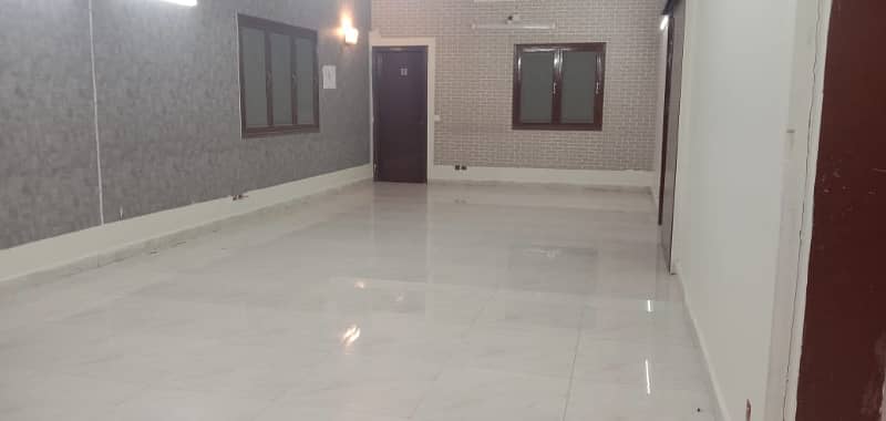 Main Road Huge Car Parking 504 Sq Yards G+1 Newly Renovated Near Naheed Super Market 20