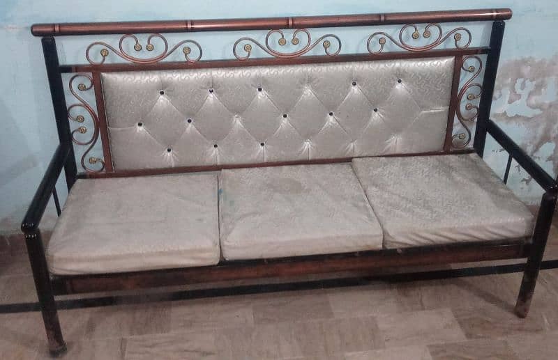 iron sofa 4