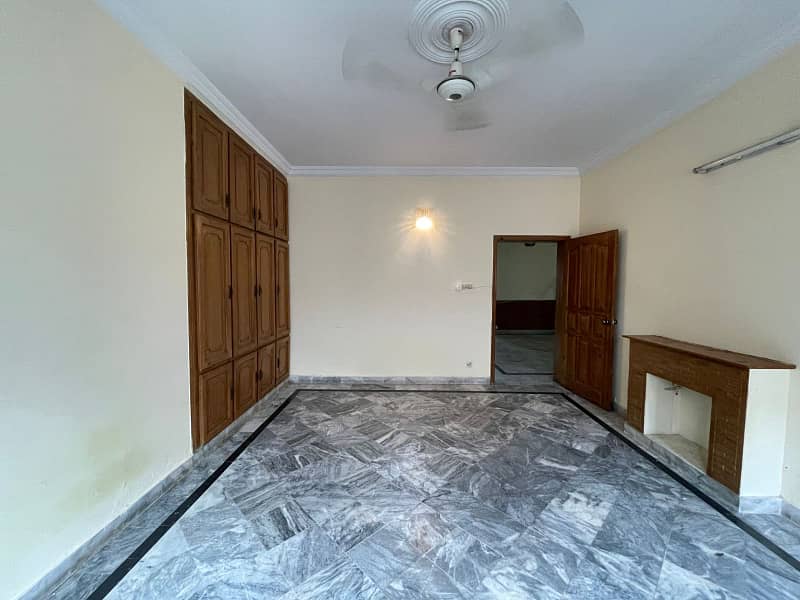 3 BEDROOMS UPPER PORTION IS AVAILABLE FOR RENT IN I-8 ISLAMABAD. 9