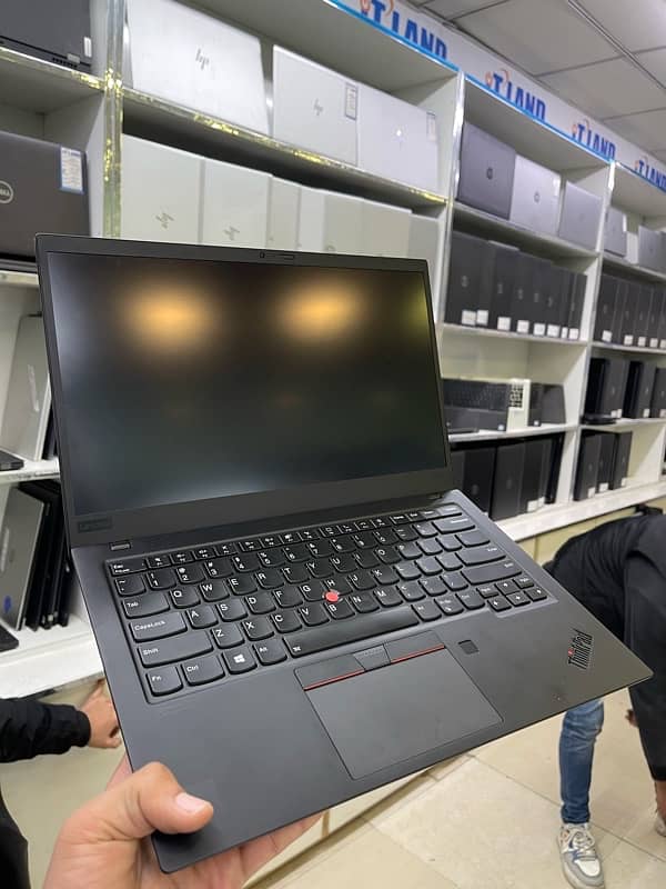 Lenovo x1 carban i7/10th gen 10