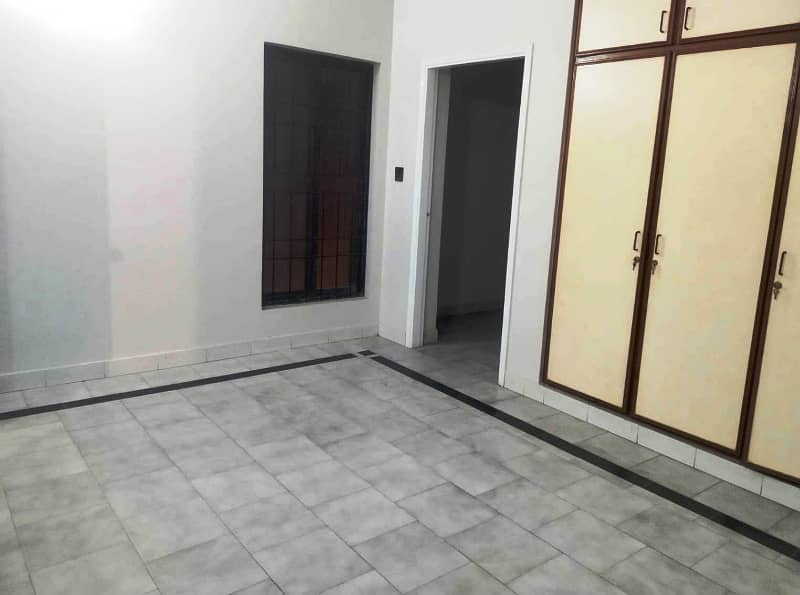 10 Marla 4 Bed Beautiful independent House Available For Rent in DHA Phase 4 DD Block Lahore Cantt 3