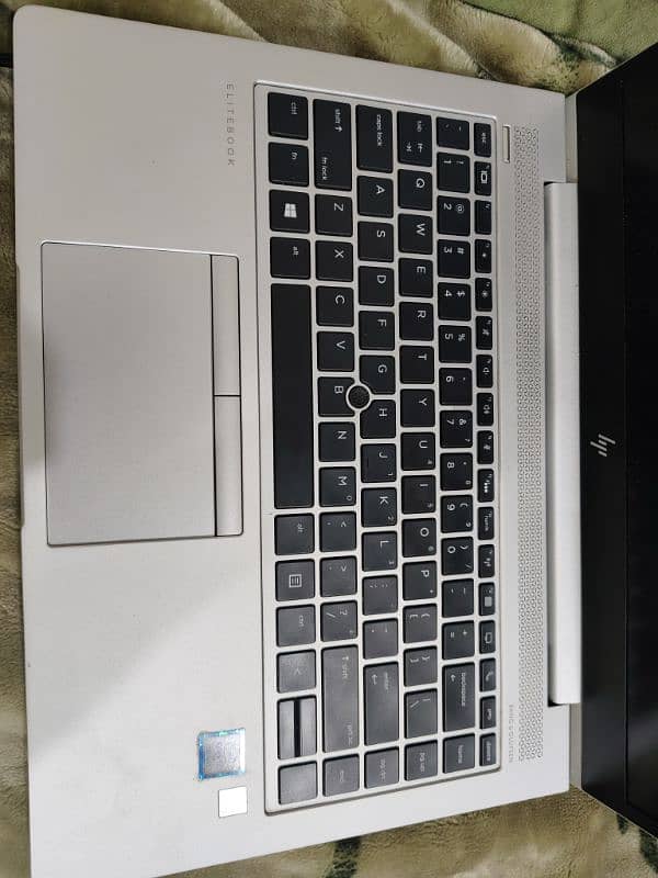 Hp Core i7 7th generation model 840 G5 4